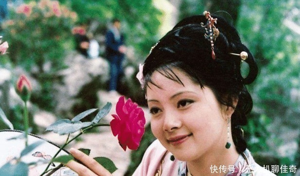 大姑娘|王夫人挤兑林黛玉,贾母给她“找场子”,把薛宝钗一顿数落