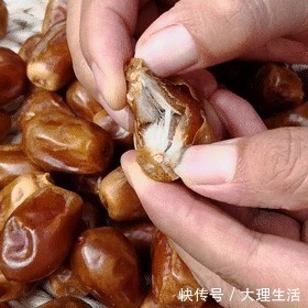 大黄|年过50想长寿就要会吃,尤其是这几种“软黄金”,营养高还好吸收