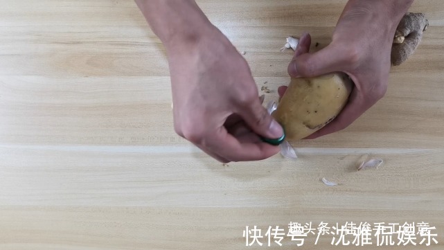 变废为宝|啤酒瓶盖别扔掉,放在家里还有这些用途,变废为宝解决生活烦恼!