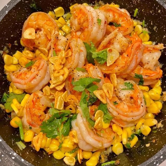 美食家常菜推荐:啤酒鸡块,蒜香虾仁玉米粒,西兰花口蘑鱼豆腐