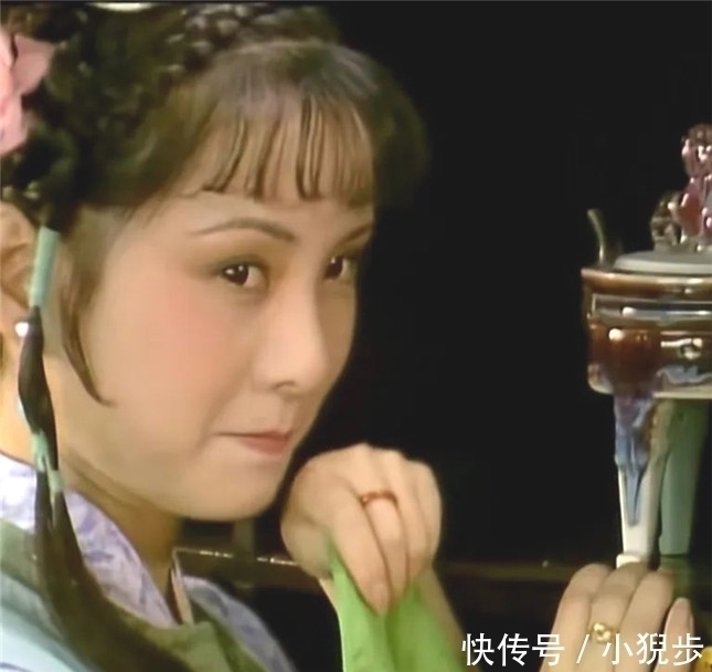 王夫人@红楼梦:难怪晴雯会被王夫人挫骨扬灰,看她生前泄露了什么秘密?