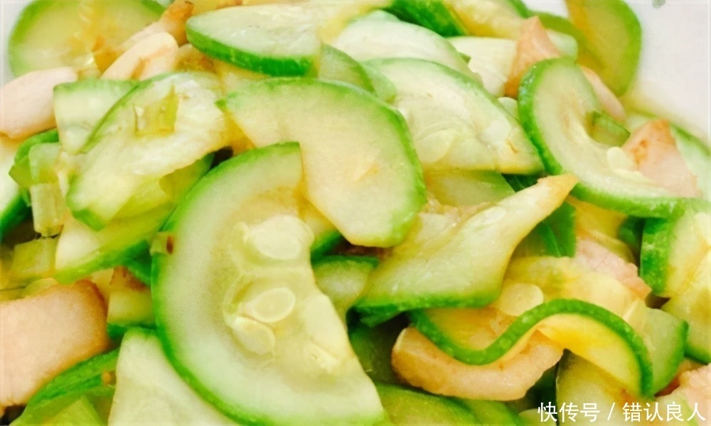 女性想要身体好,三种食物离不开,促进食欲,改善睡眠