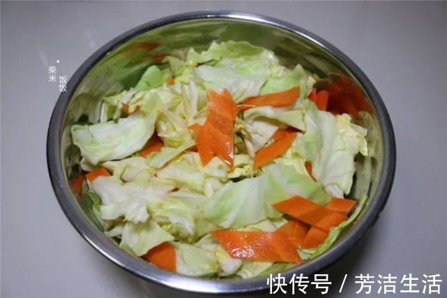 用量|家常泡菜做法，方法简单，晚上做早上就能吃，爽脆又开胃