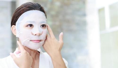 不管男女,敷完面膜后记住这“3不要”,否则面膜再贵也不见效