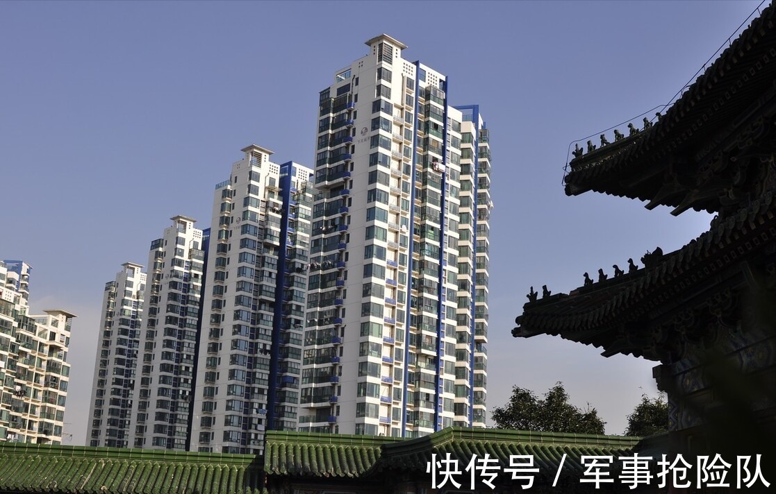 过户|二手房产权不满两年，卖方让我先付钱，两年后再过户，可以吗？