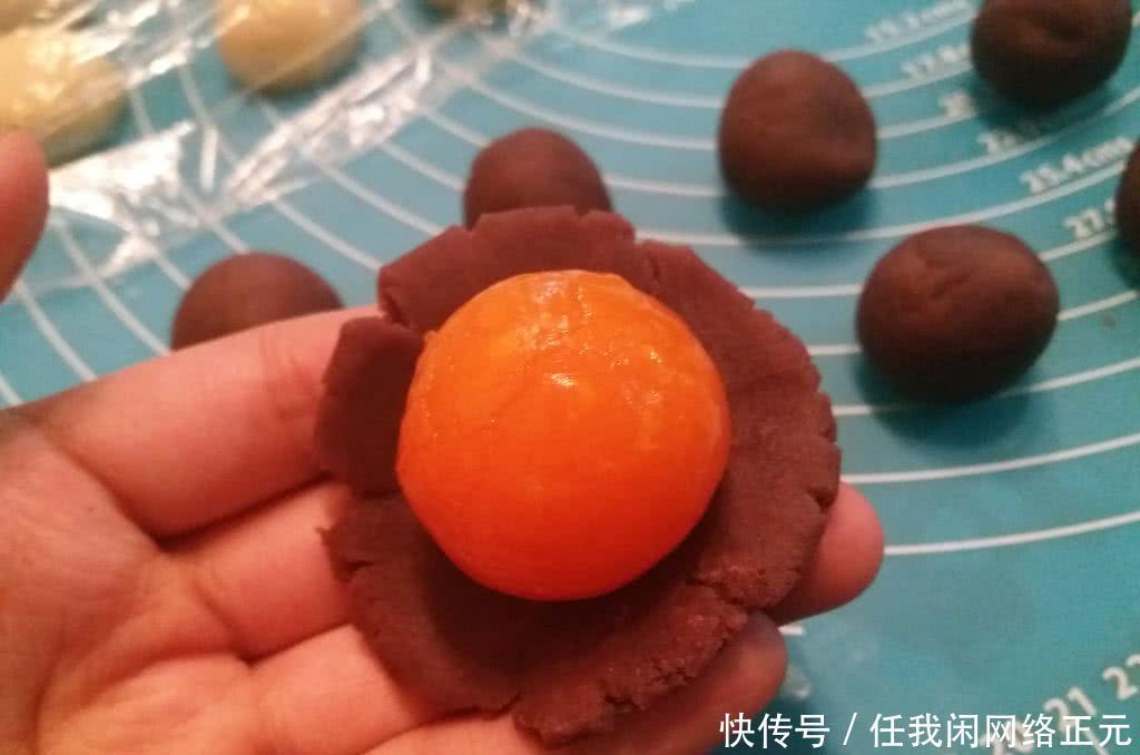 步骤|火遍全网的蛋黄酥究竟有什么魔力,中式糕点的情怀