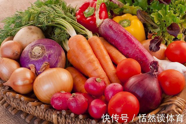 手麻|手指发麻，提示什么疾病？提醒：出现这些伴随症状，需要格外重视