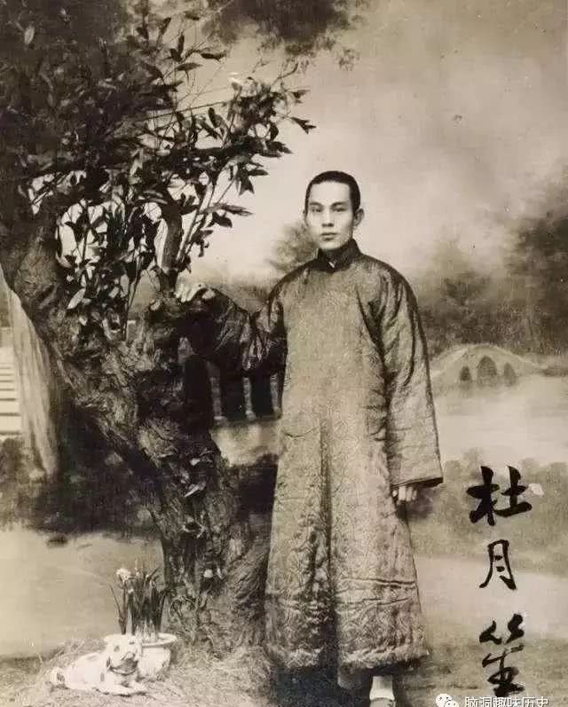 成名|重孝道的杜月笙,为何成名后却不埋葬父母棺材?