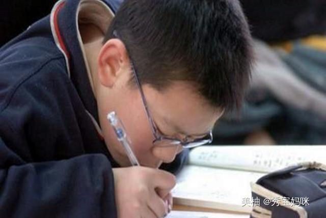 罪魁祸首|孩子的视力出现问题,手机不是最大“元凶”,这三个才是罪魁祸首