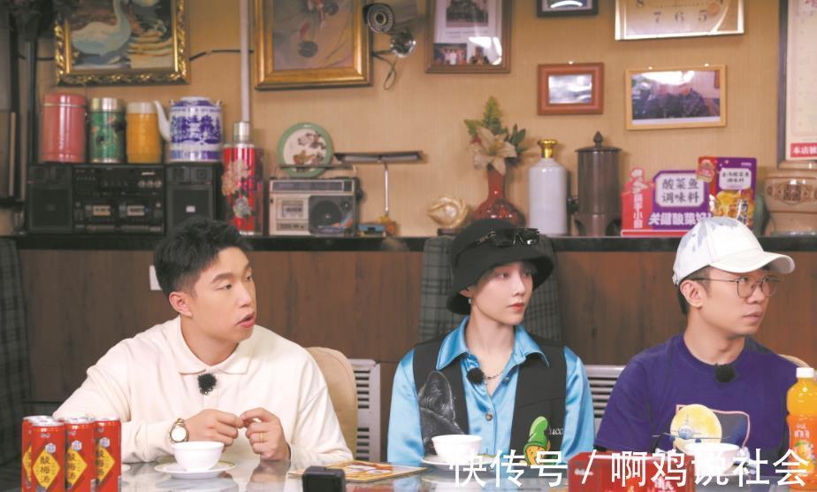 《打卡吧,吃貨團》是一場透過明星,介紹各地美食的節(jié)目