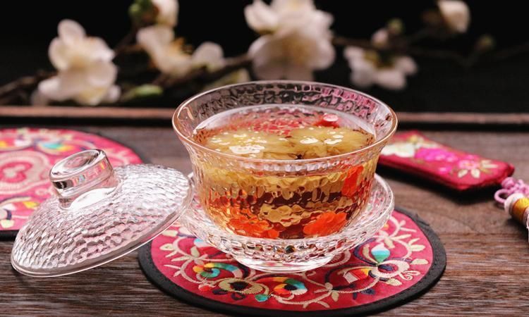 常喝一杯黄芪水,3个好处或不请自来,但4种人不能喝,早知早受益