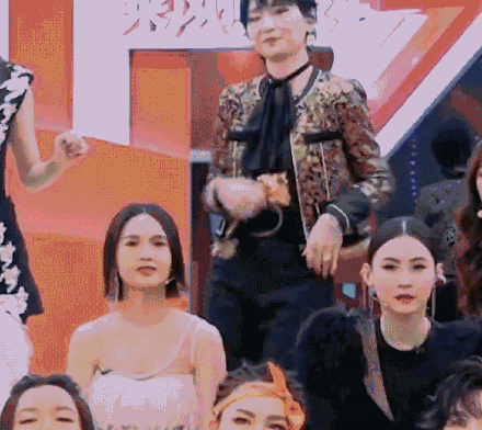 周笔畅拒绝抒情小作文,18宫格表情包告别姐姐2