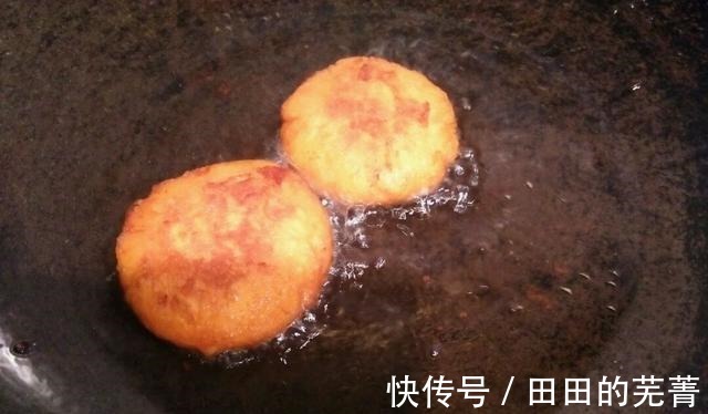 煲汤|南瓜还在煲汤喝吗南瓜和糯米一起炸，甘甜醇香，让人沉醉其中！