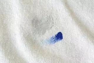 洗衣服不小心把卫生纸混一起洗了简单一招,轻松去除碎纸屑!