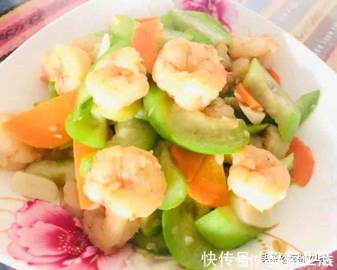 小米辣椒条|下班回家,简单做了一顿晚餐,晒到朋友圈,北方朋友看完:好想吃