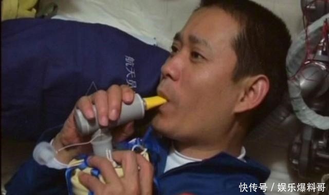 宇航员吃的冰淇淋是什么味道看撒贝宁的反应,吃一口就停不下来