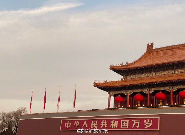 中国红|新年快乐！2022的第一抹中国红