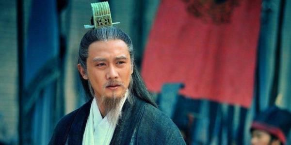 游走|东汉末年,像刘备这样到处游走的集团,他的军费从何而来