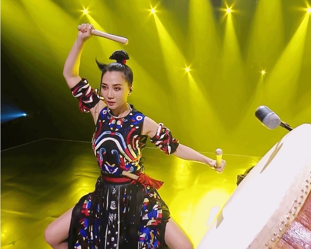 《闪光的乐队》中4位少数民族歌手,阿朵有遗憾、金润吉重回福地