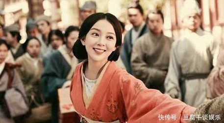 神算此女贵不可言,将会嫁给天子,结局却