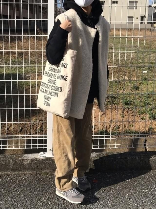 日本女生都爱灯芯绒长裤！3技巧让腿变修长穿出复古文青感