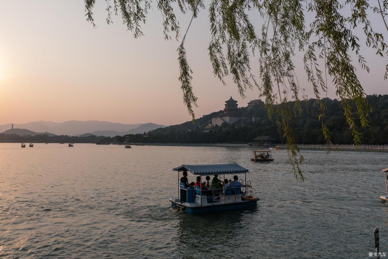 中薪|品味京城探索皇室与市井