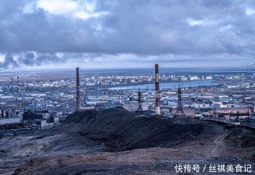 妮萨琳 西伯利亚的冬天：建个房子要7年，上街买菜尽量不说话