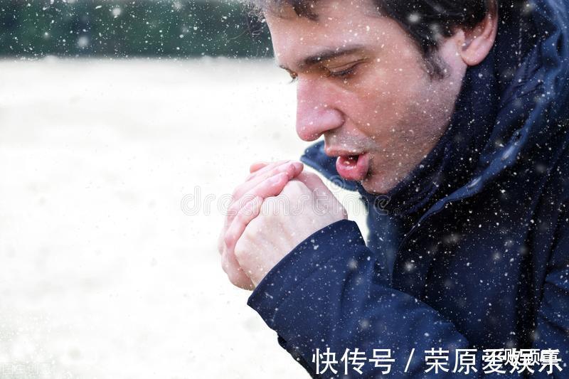 高空客机|17年前男孩抓着万米高空客机起落架从昆明飞到重庆，后来怎样了