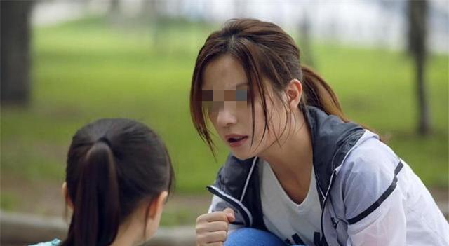 对孩子们|父母“窝囊”越多,就越喜欢对孩子说出这三个字,让孩子卑躬屈膝