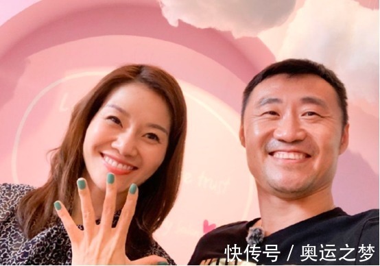 李娜|李娜的爱情:14岁认识姜山,在外征战老公却失联曾让其“滚出去”