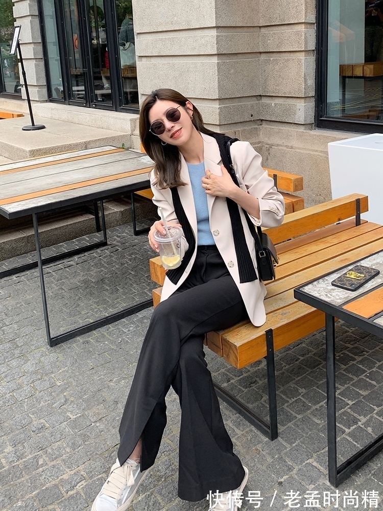 小脚裤|初秋季节,微胖女生穿搭的6个通用服装单品