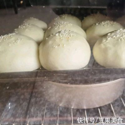 #白色情人节限定美味#老面包