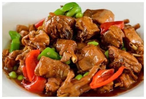 优质蛋白|最近天气凉爽孩子渐渐喜欢上踢足球,多吃强身菜,增强体质