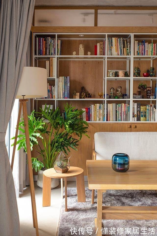 沙发|不吊顶、不铺砖、不买沙发,以餐桌为中心,这套房装修太有想法了