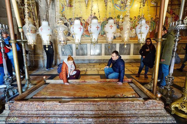 基督教圣地,耶稣在这里遇难、安葬、复活,信徒慕名而来