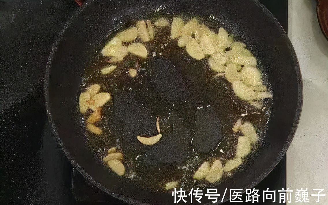 谷氨酸钠|低钠盐更好？味精致癌？大蒜防癌？…调味品劝你别乱吃，也别乱放