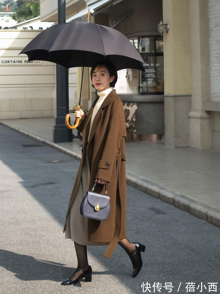 暖色调|冬季就是要来一些“暖色调大衣”,搭配经验总结好了,看这篇就够