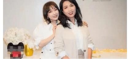 寶藏|吳昕蹭了媽媽的熱度，網(wǎng)友，寶藏母女實(shí)錘！海燕姐是個(gè)人物