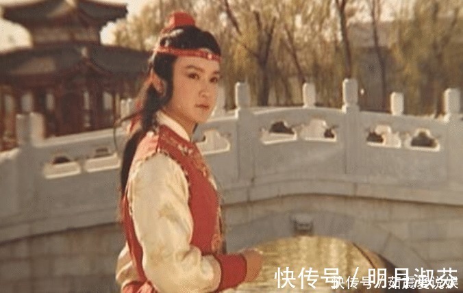 王熙凤@一见宝玉误终身,红楼梦里的这两姐妹,道尽丫鬟凄苦一生