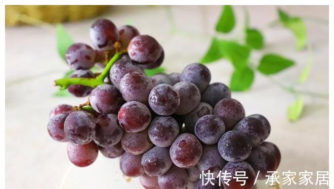 葡萄|清洗葡萄小妙招，学会正确方法，干净又卫生，葡萄皮都能一起吃