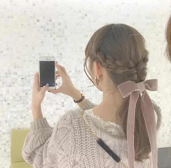 卷发怎么扎简单又好看,学会这5种就够了