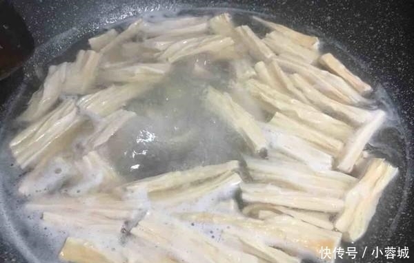 春天来了，这是“小人参”，孩子常吃不生病，个子还能长得快