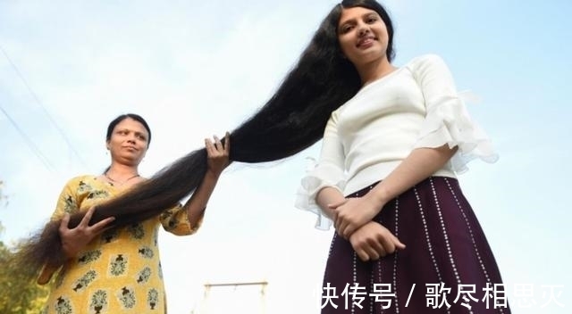 魔发奇缘|女子头发长1.9米被称长发公主,她已11年没剪过发,有点吓人