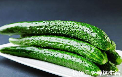 买黄瓜时，别直接拿了就走，记得看清这4点，味道浓郁更可口