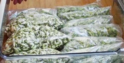 炒蛋|这些野菜不怕过期,遇到一次买10斤,能吃到冬季,炒蛋做汤都特鲜