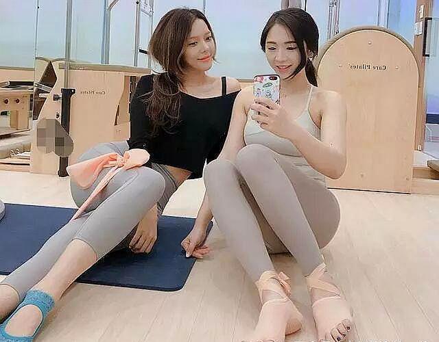 女人 气质的打底裤美女时髦简约,展现女人的优雅姿态