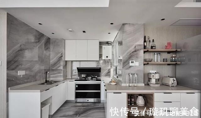 次卧|一样的80㎡,他家装修出的效果为什么这么宽敞,超大客厅真棒!