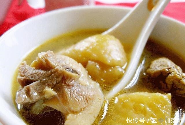 汤汁|炖鸡汤时,不要焯水或直接炖,偷学大厨秘方,汤汁浓郁肉质鲜嫩