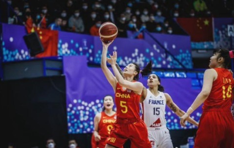 法国|103-70!中国女篮完胜法国,3连胜轻取小组第一,轻松晋级世界杯