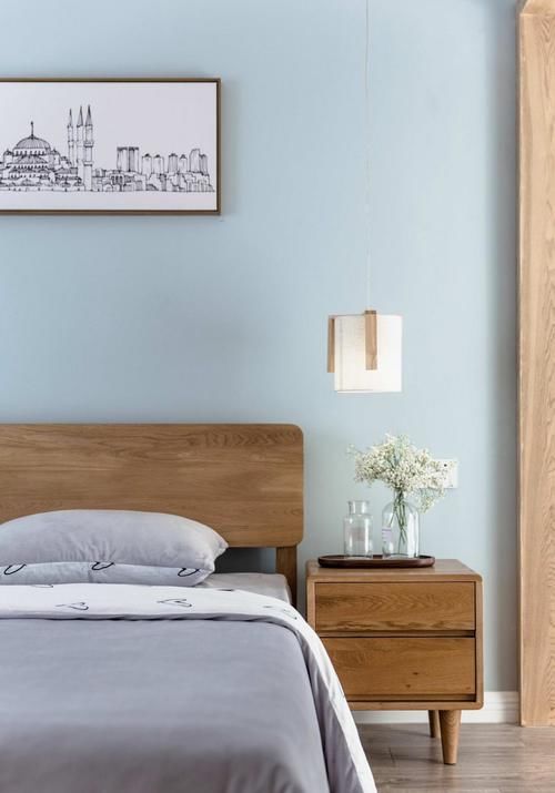 装饰性|没有床头柜，睡前脱下来的衣服应该放在哪？别再堆放在床边了